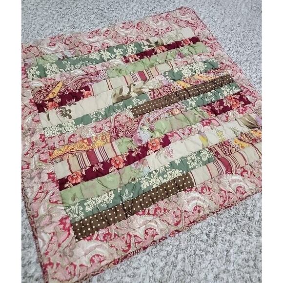 POTTERY BARN Red Floral Quilted Euro Pillow Sham Set of 2 Boho 26" x 26" Cotton - Picture 1 of 9